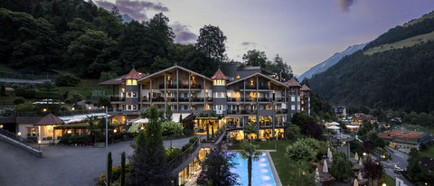 Ihr Luxushotel am Gardasee, das Wünsche erfüllt Ihr Luxushotel am Gardasee, das Wünsche erfüllt