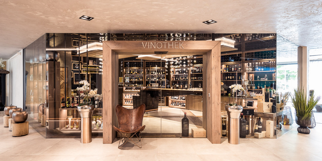 Ihr Luxushotel am Gardasee, das Wünsche erfüllt Ihr Luxushotel am Gardasee, das Wünsche erfüllt